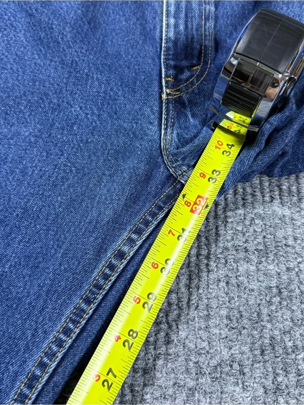 VTG 90s Levi's 505 Jeans Straight Mens 34x32 (32x33) Med Wash Blue Made in USA